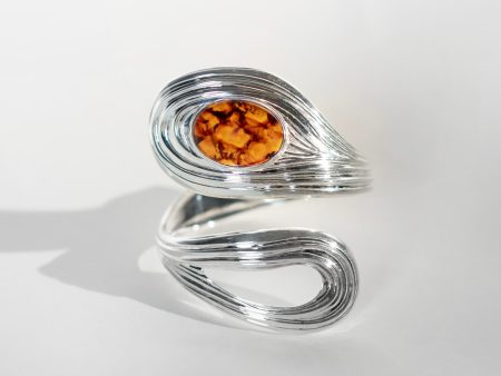 De La Mer Spiral Bracelet - Amber Supply